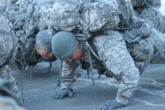 Division Soldiers Push Out Push Ups